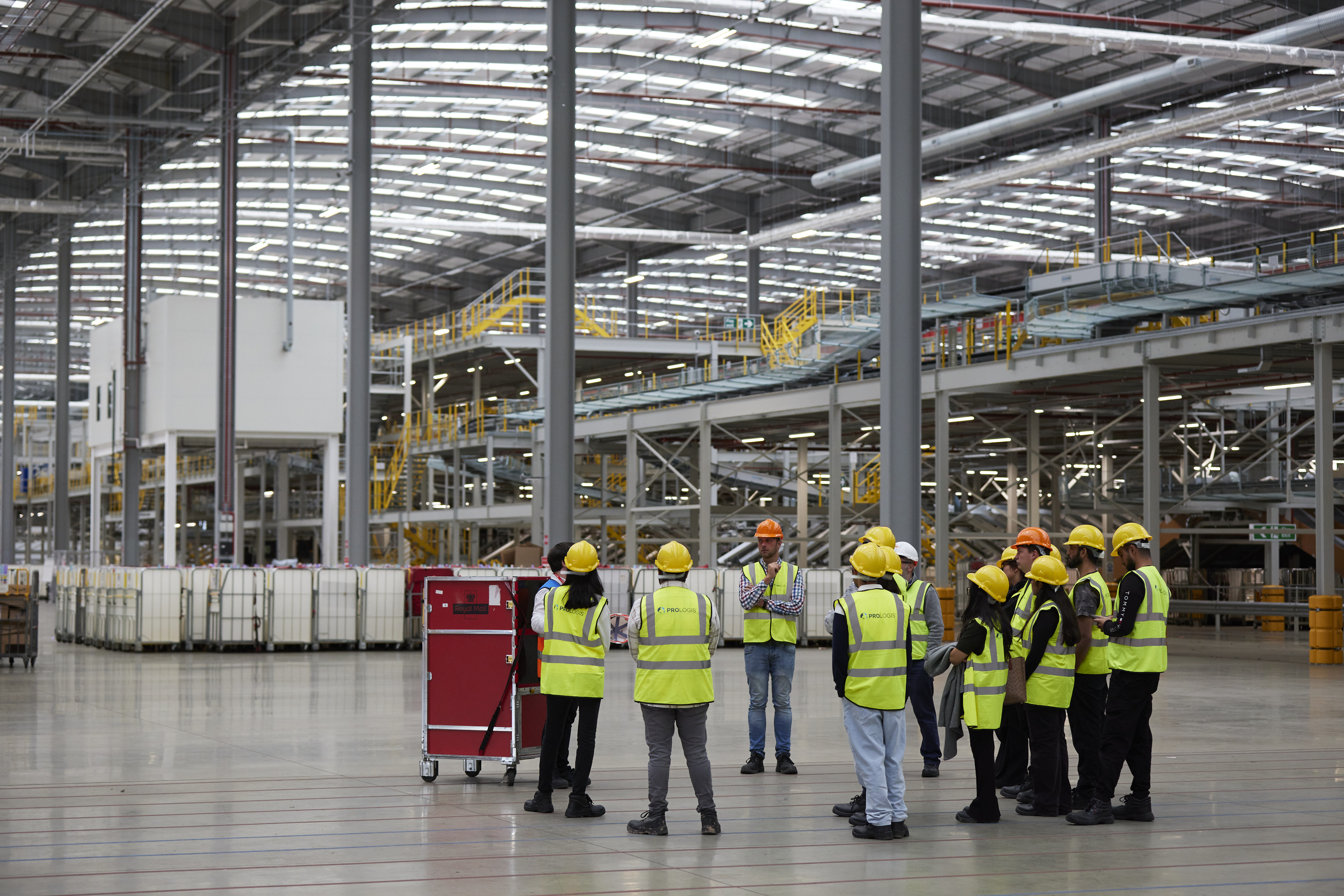 University of Birmingham students tour DIRFT DC5 Royal Mail